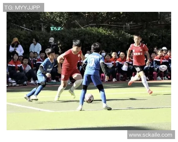 广东工业大学足球队奋勇拼搏展现青春风采助力校园文化建设与体育精神传承